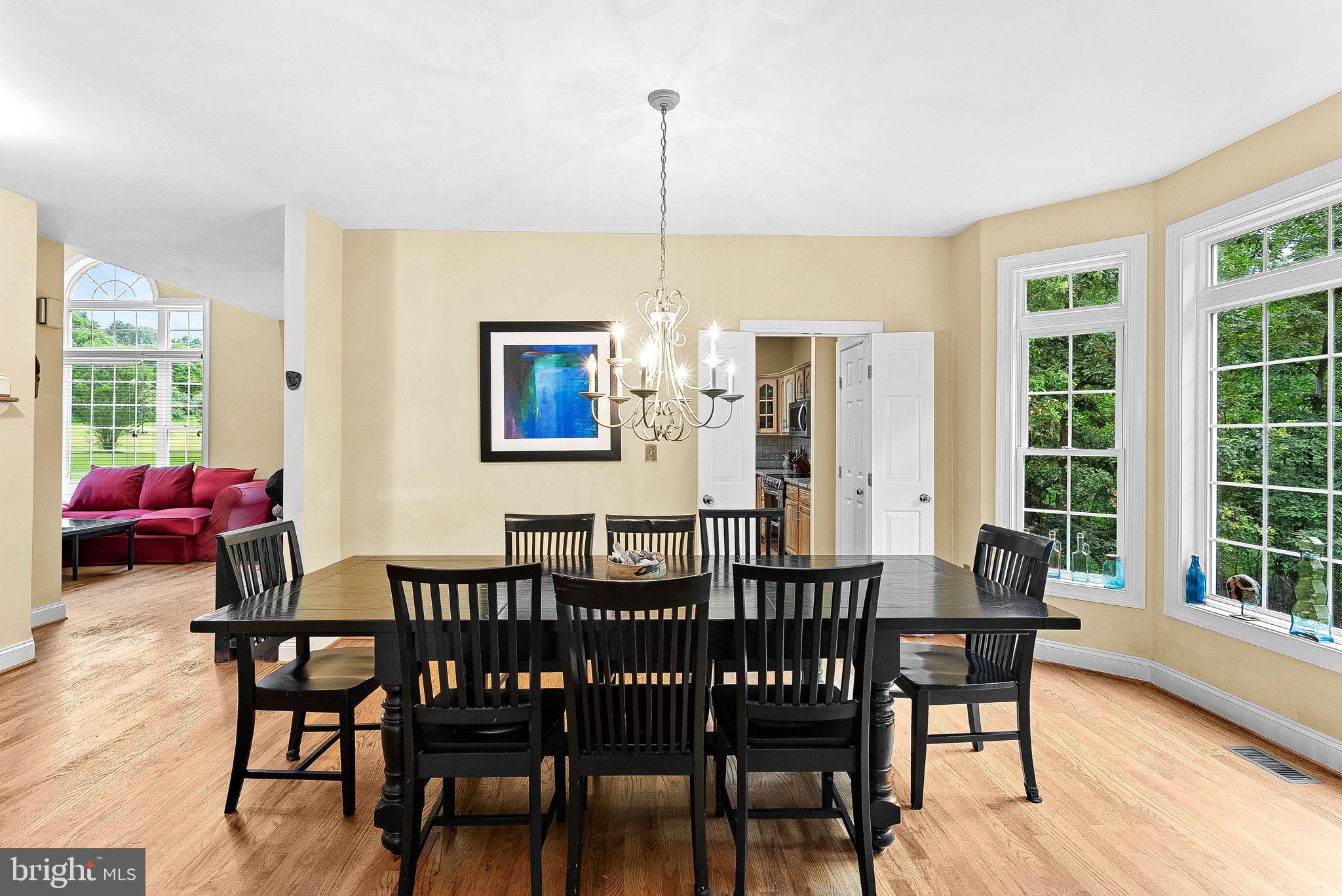 19033-19033 Otley Rd