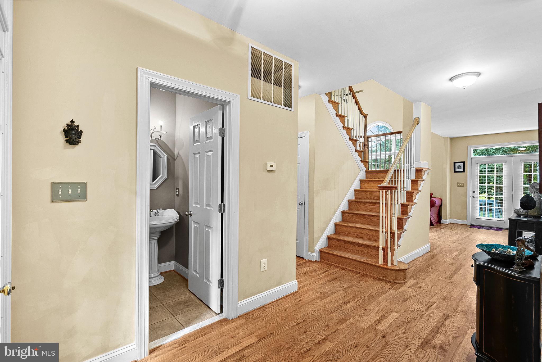 19033-19033 Otley Rd