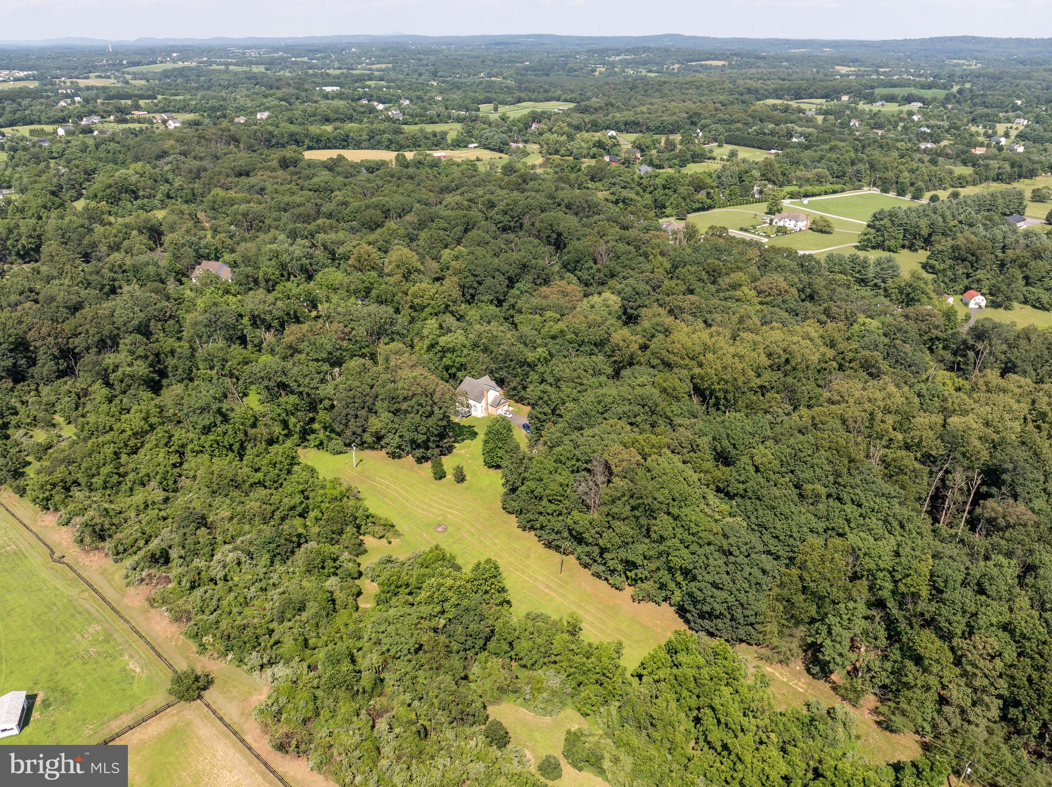 19033-19033 Otley Rd