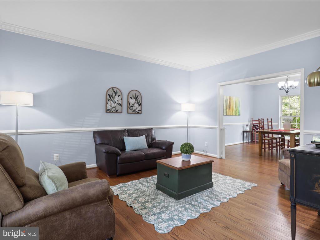 420 Heronwood Ct