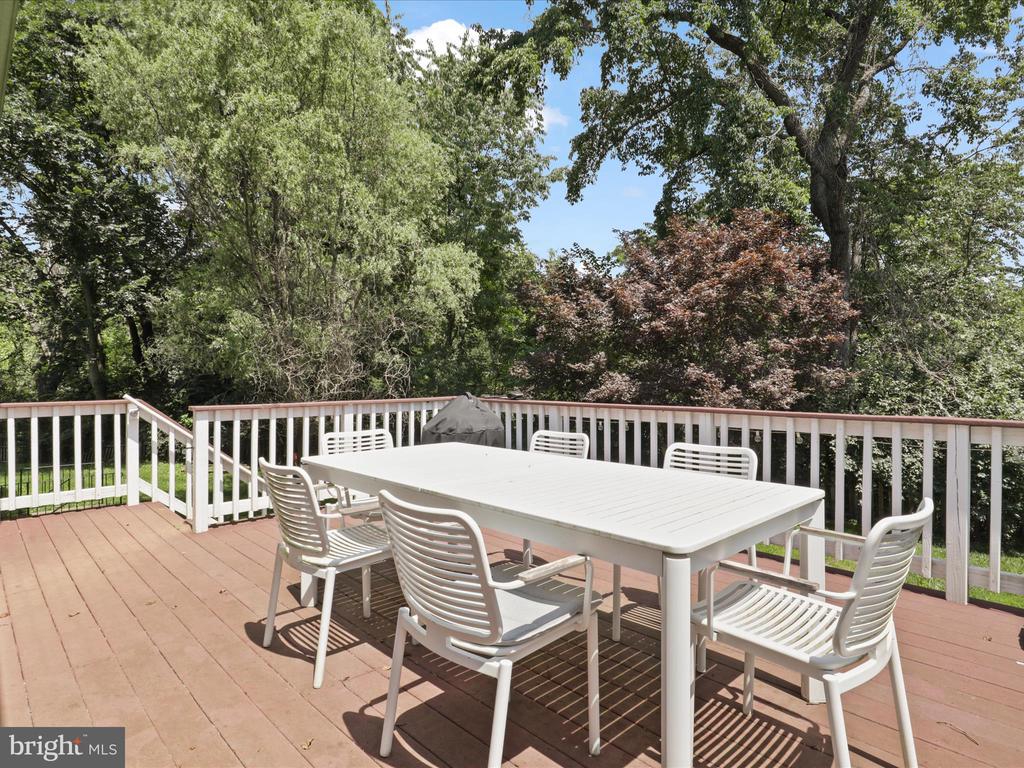 420 Heronwood Ct