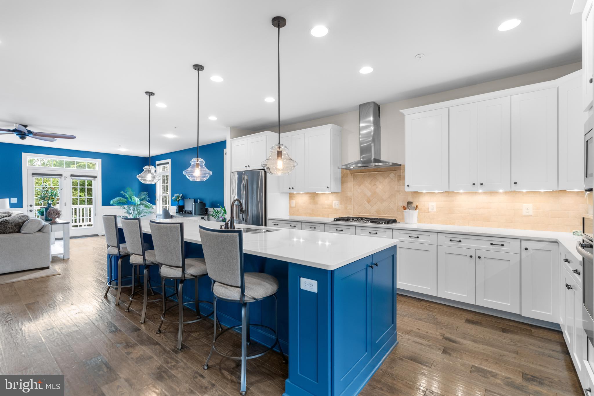 42665 Burbank Ter