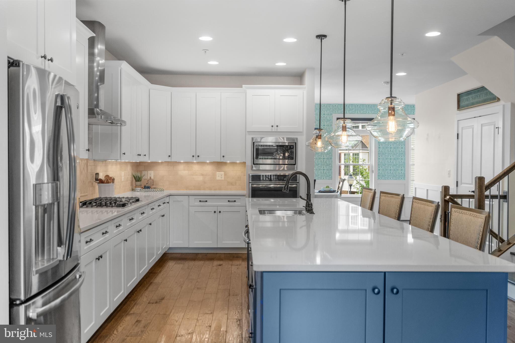 42665 Burbank Ter