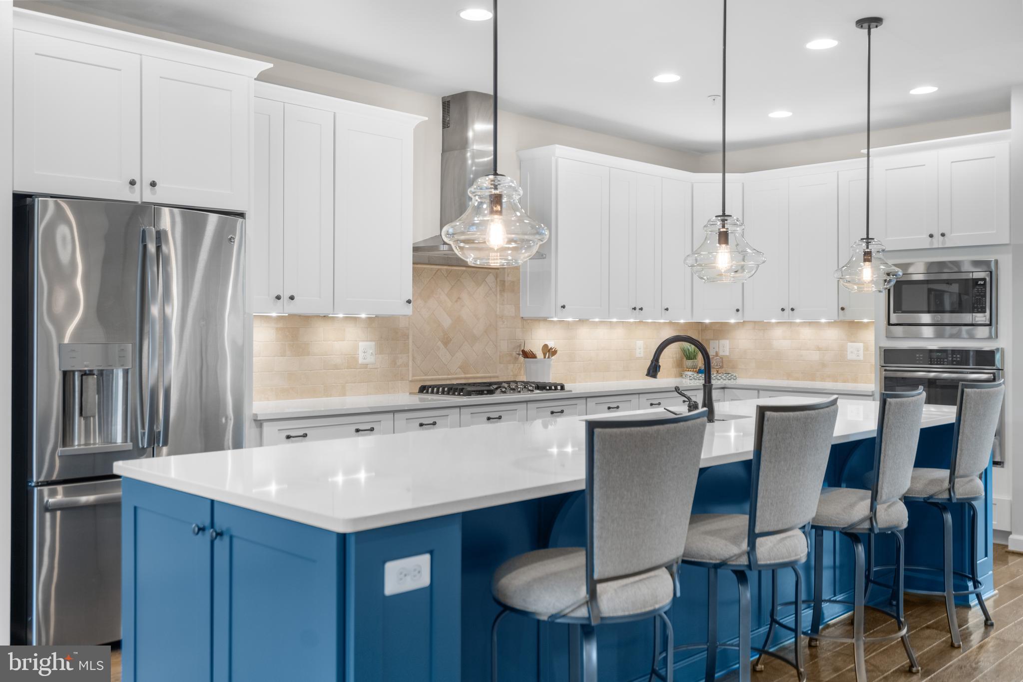 42665 Burbank Ter