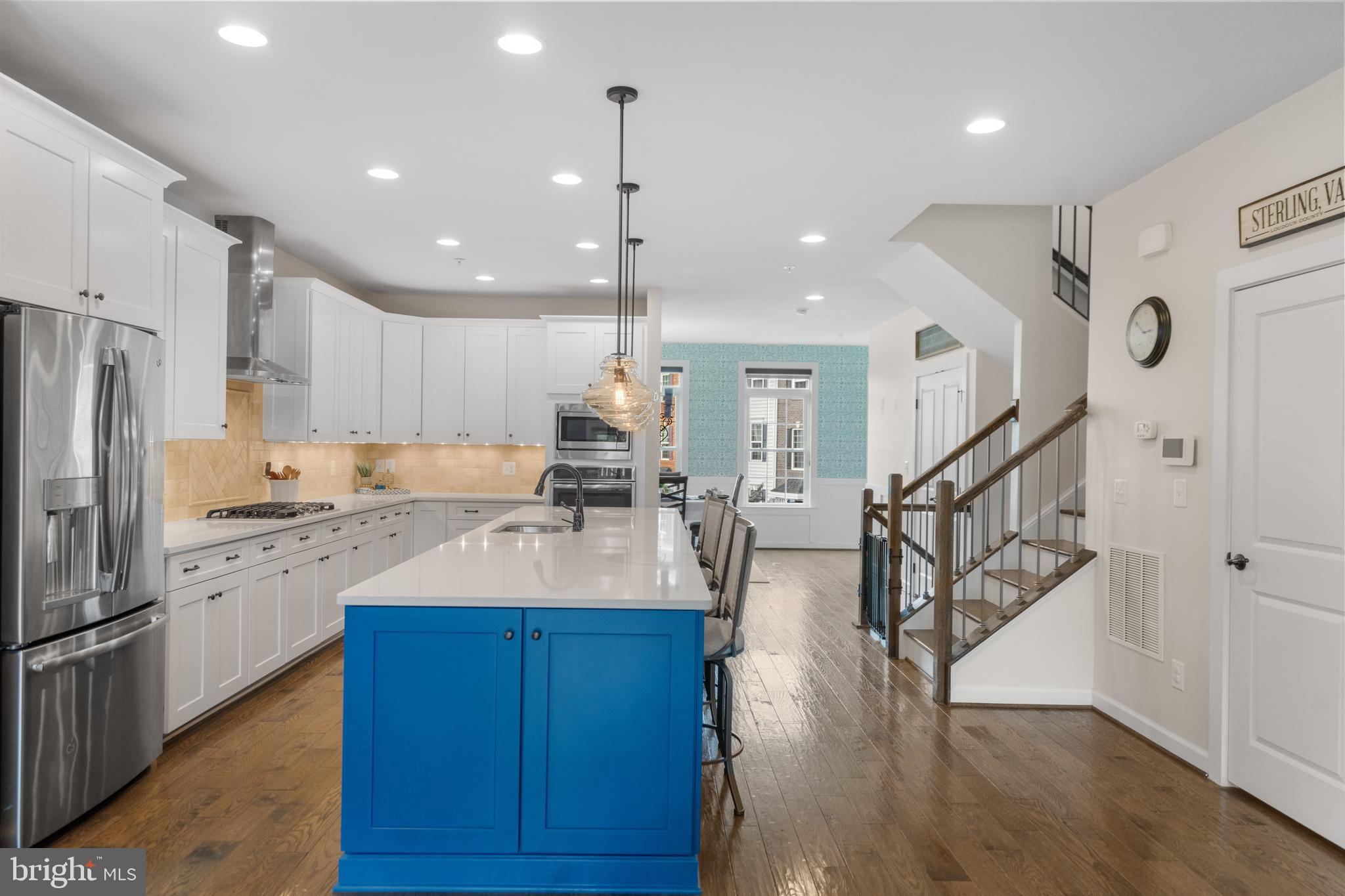 42665 Burbank Ter