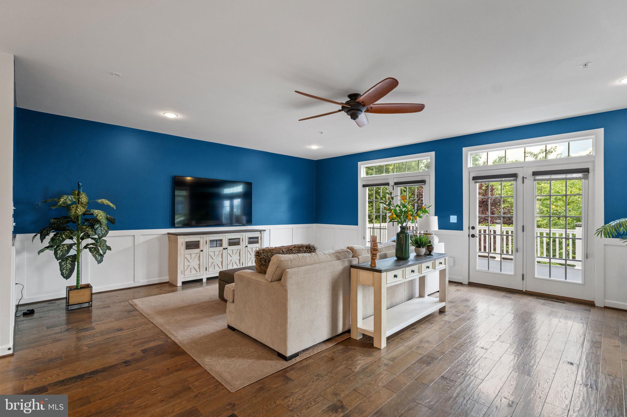 42665 Burbank Ter