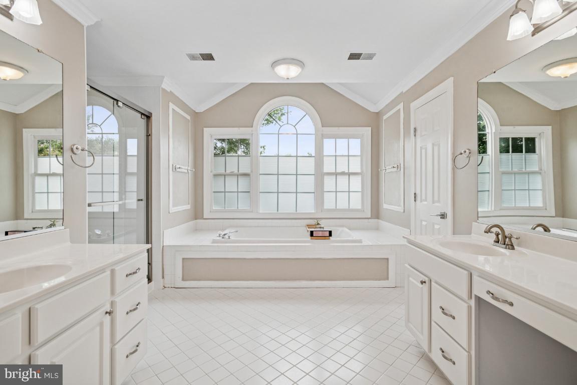 18993 Longhouse Pl