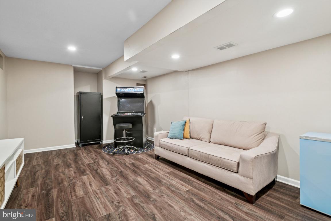 18993 LONGHOUSE PLACE