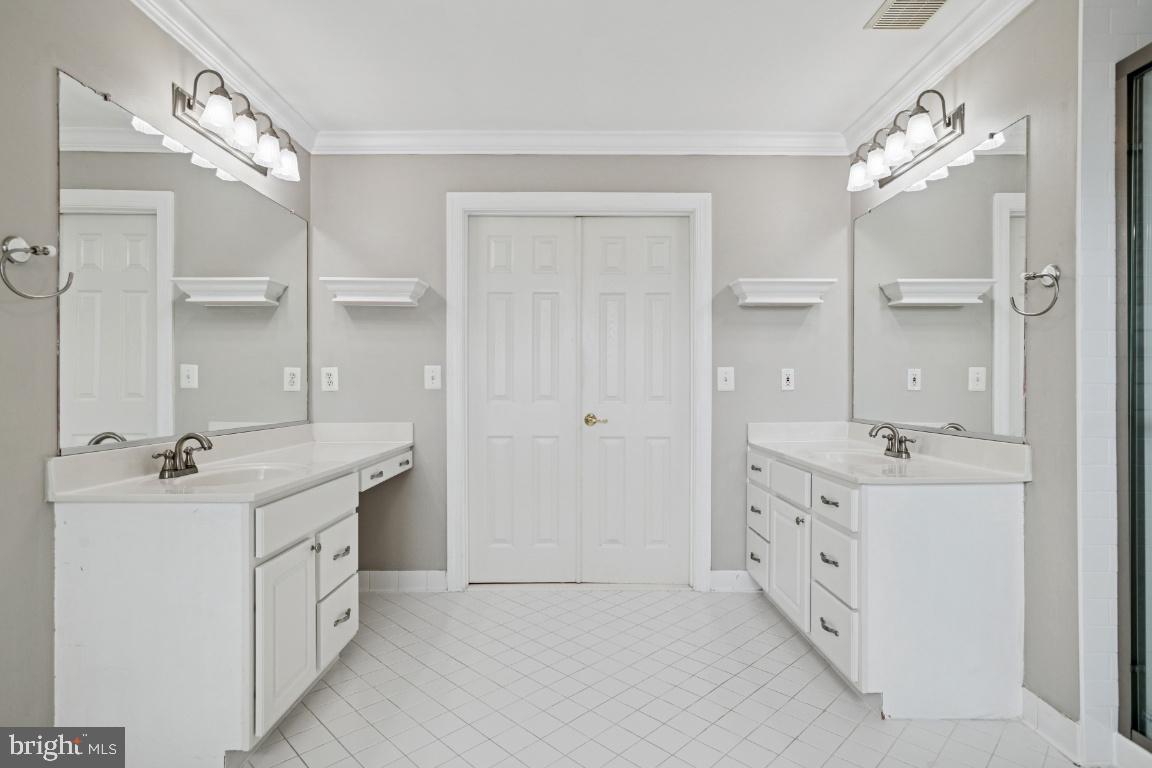 18993 Longhouse Pl