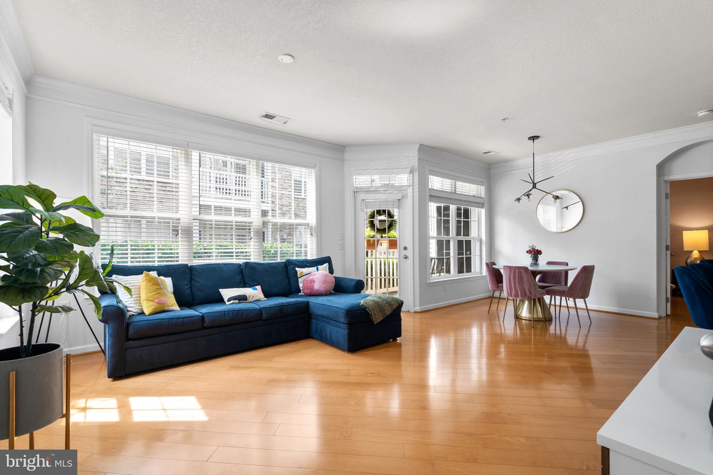 510 SUNSET VIEW TER SE #101