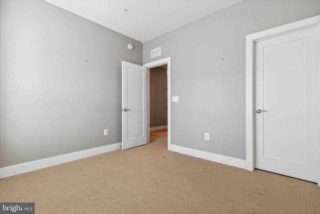 20538 MILBRIDGE TER