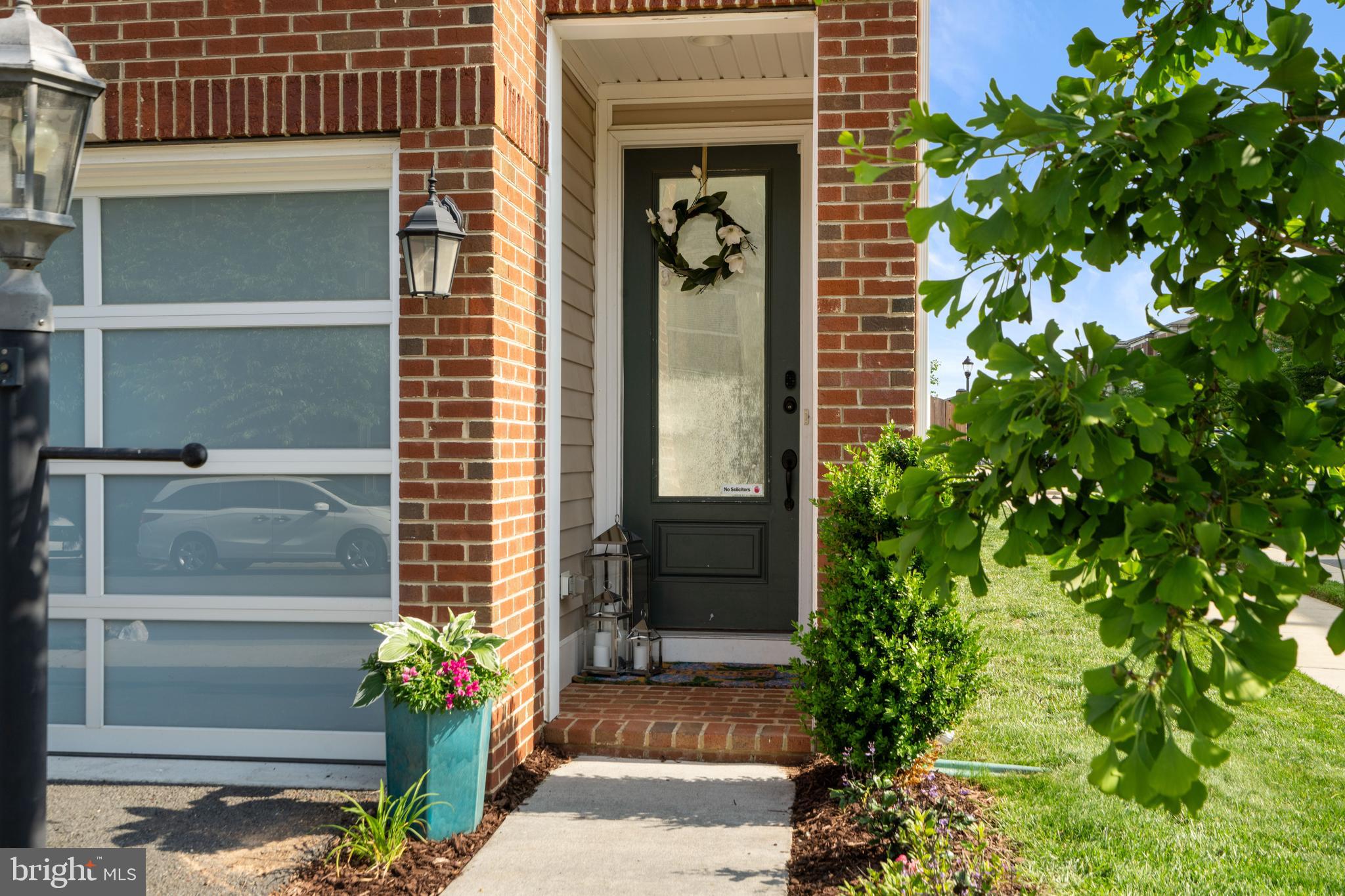 42265 Hampton Woods Ter