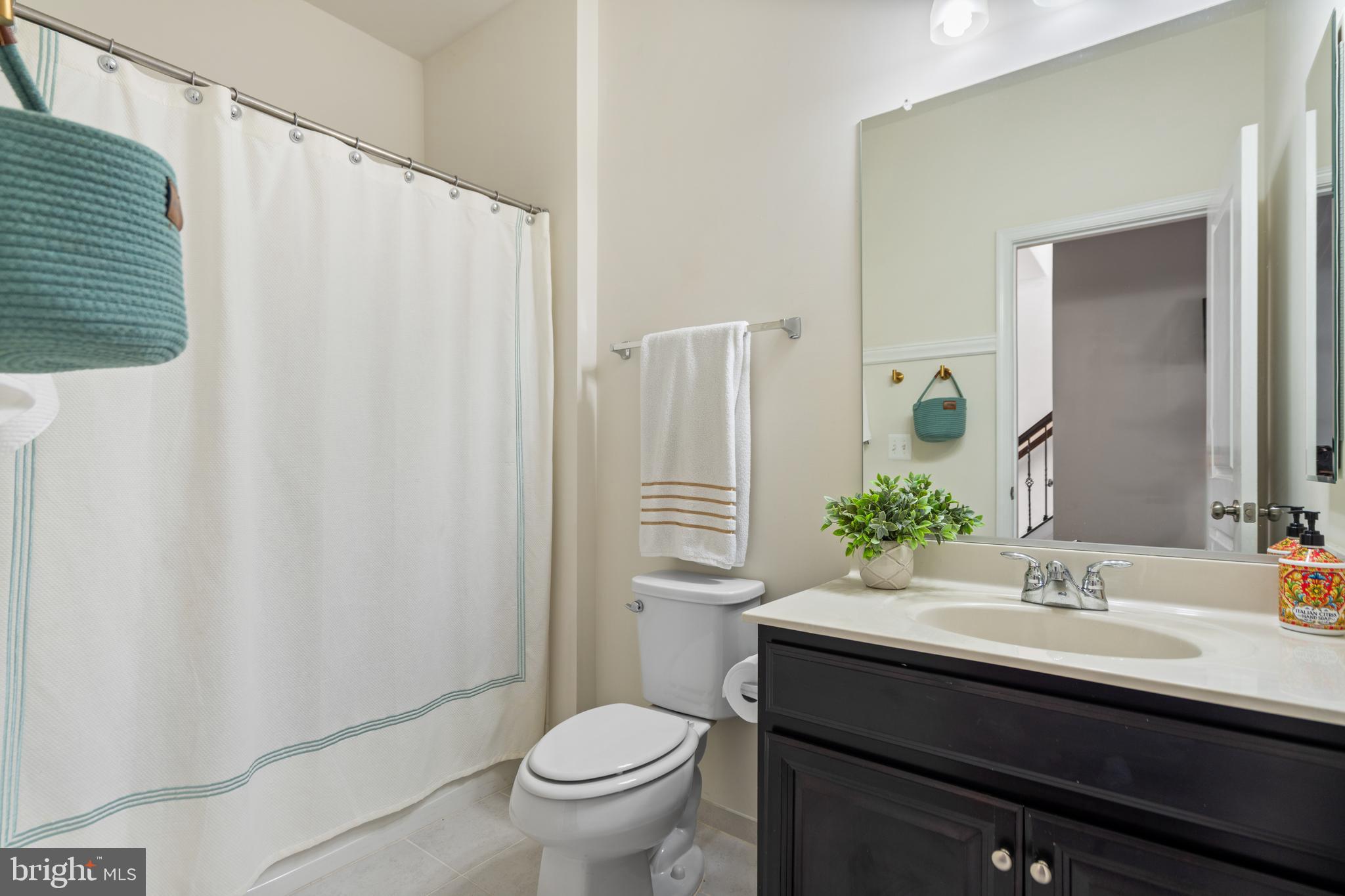 42265 Hampton Woods Ter