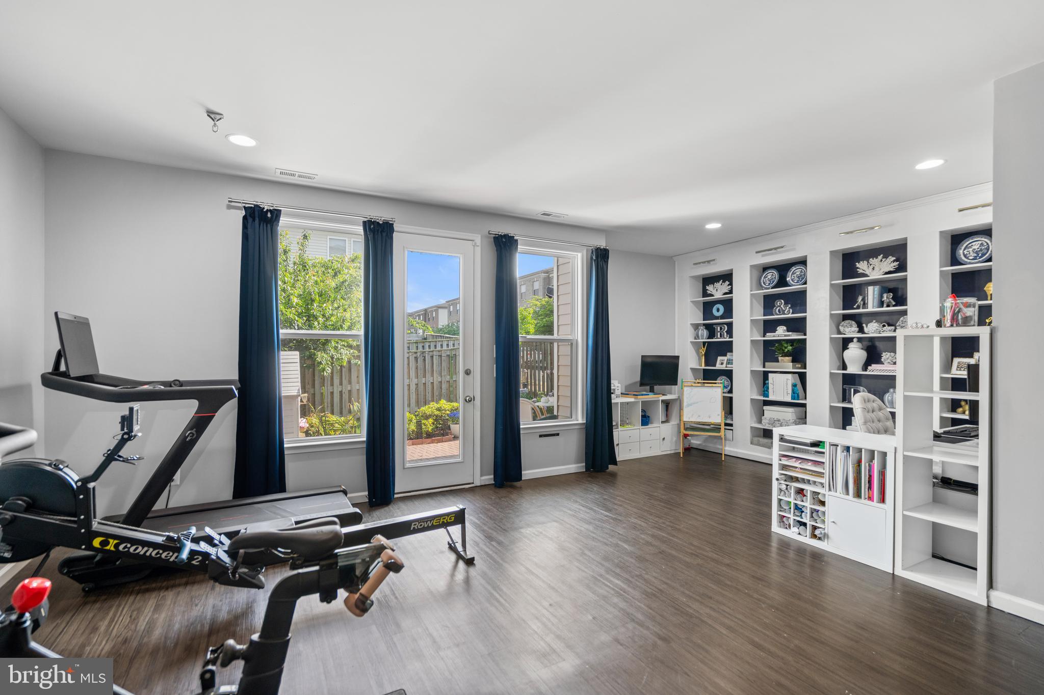 42265 Hampton Woods Ter
