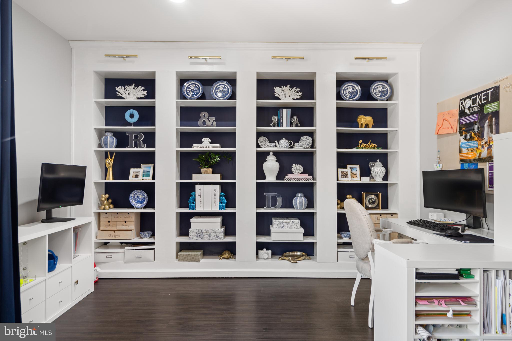 42265 Hampton Woods Ter