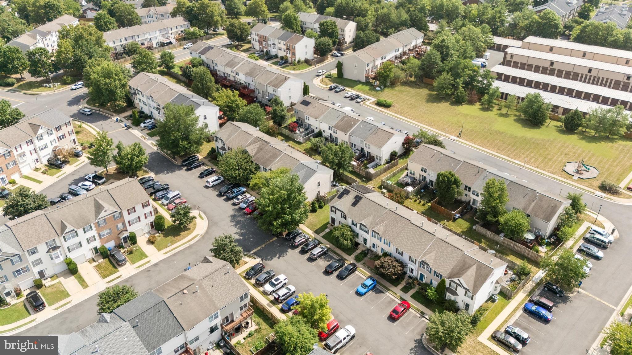 831 Vanderbilt Ter SE