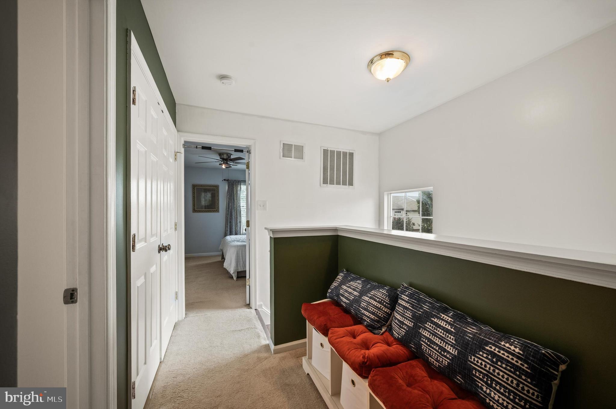 831 Vanderbilt Ter SE