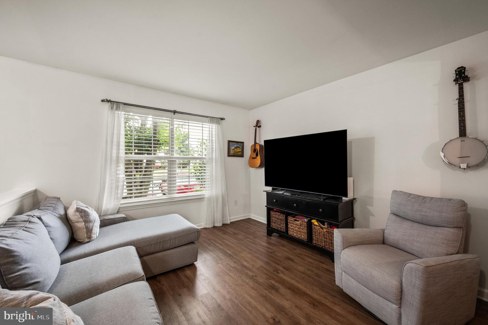 831 Vanderbilt Ter SE