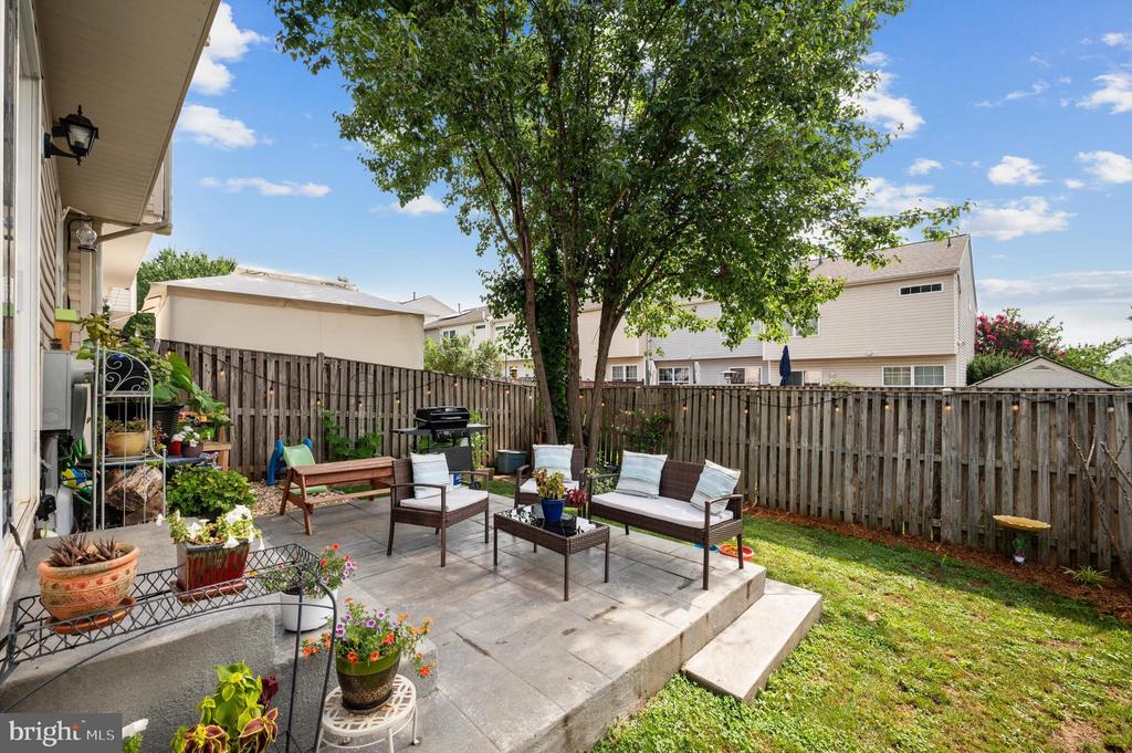 831 Vanderbilt Ter SE