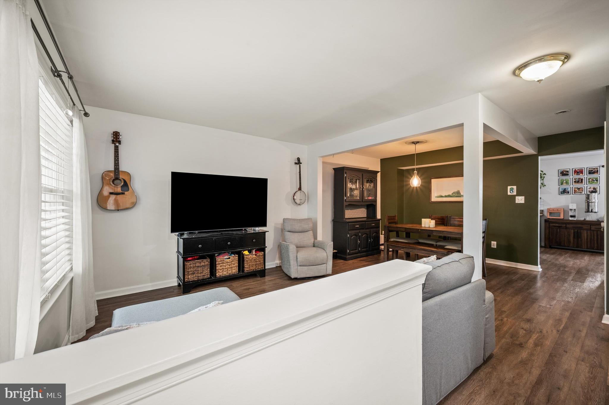 831 Vanderbilt Ter SE