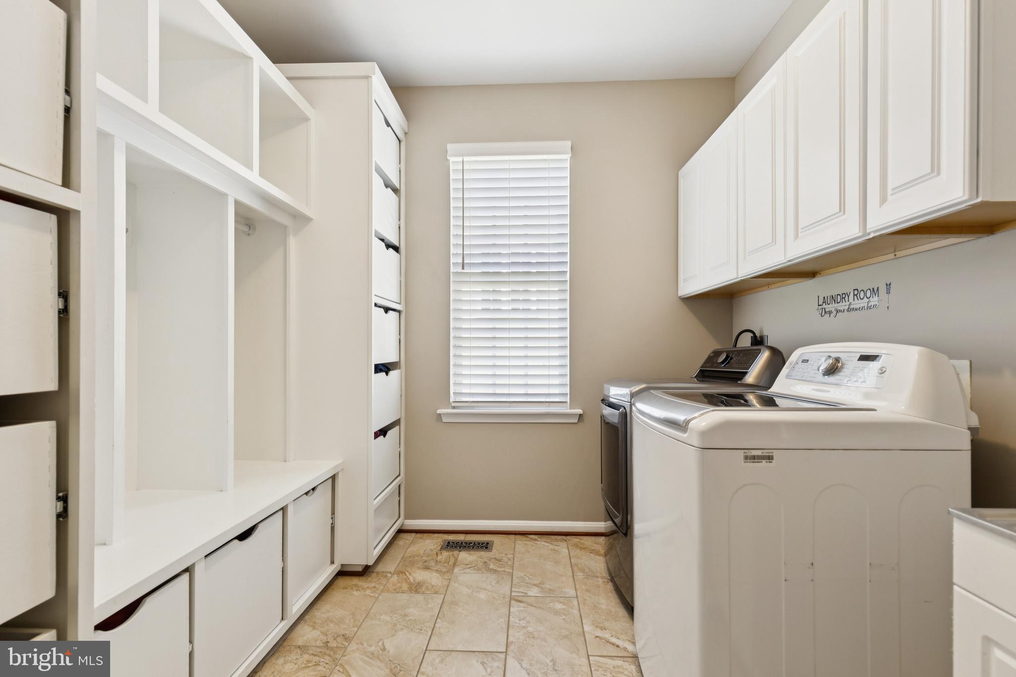 24769 Stone Pillar Dr