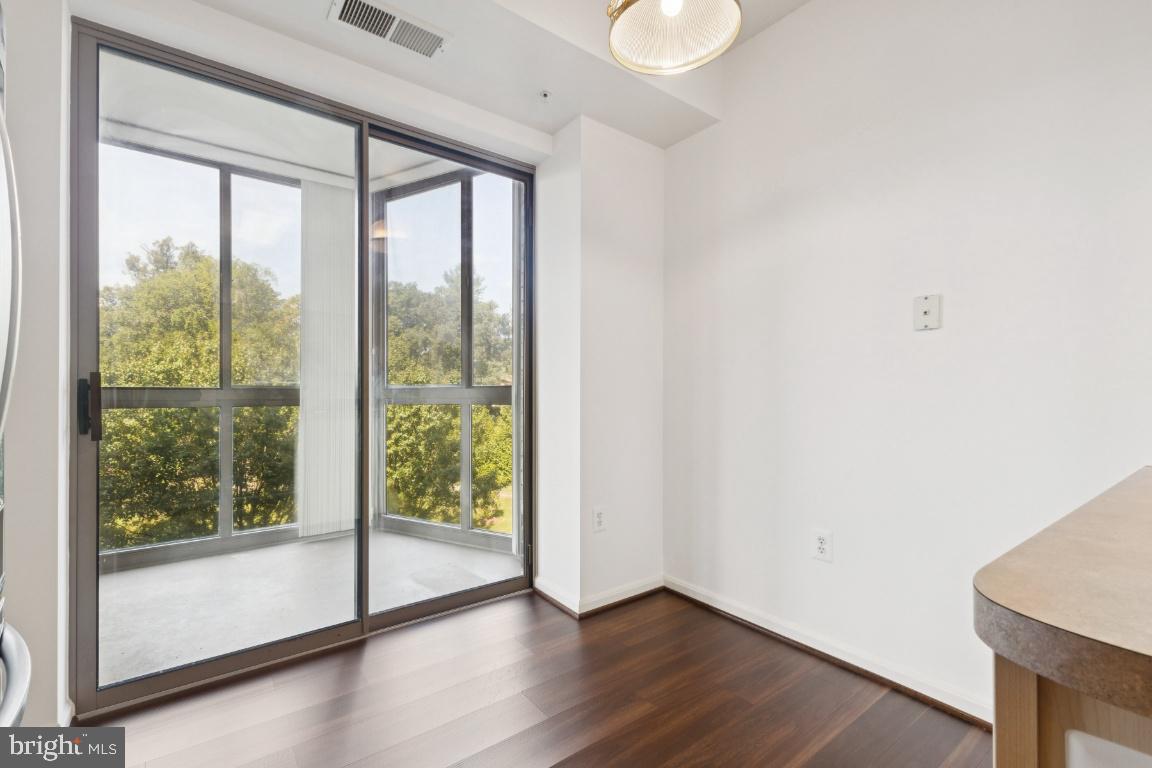 19355 Cypress Ridge Ter #423