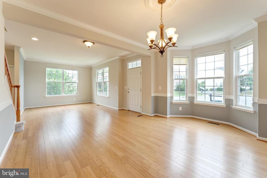 43059 Peters Ct