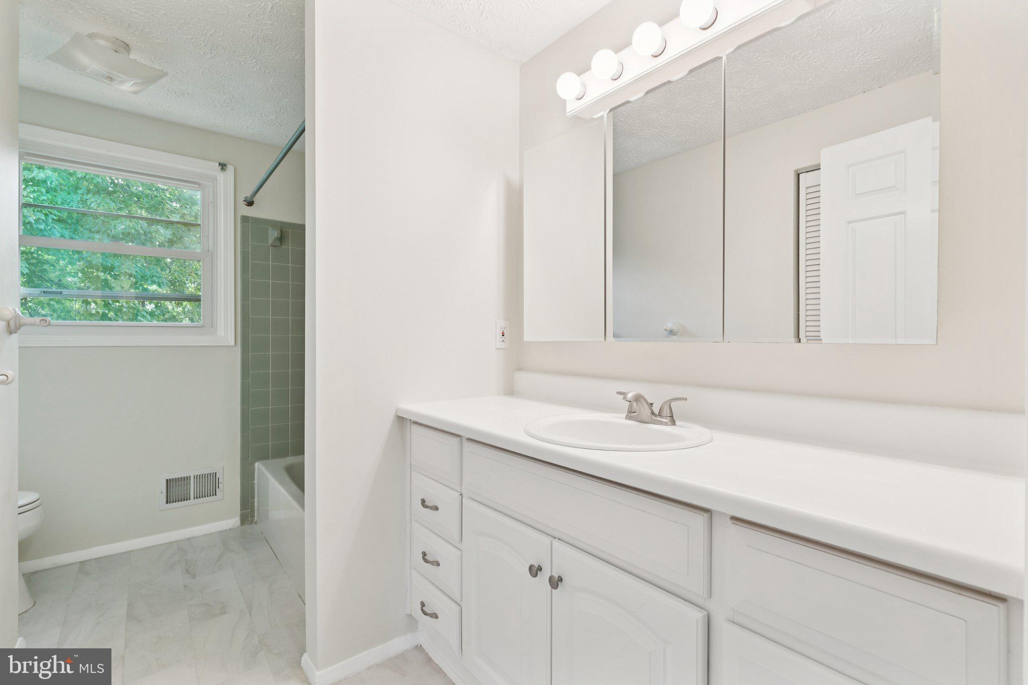 112 Buckeye Ct
