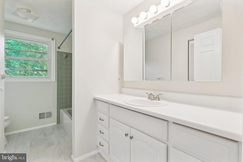 112 Buckeye Ct