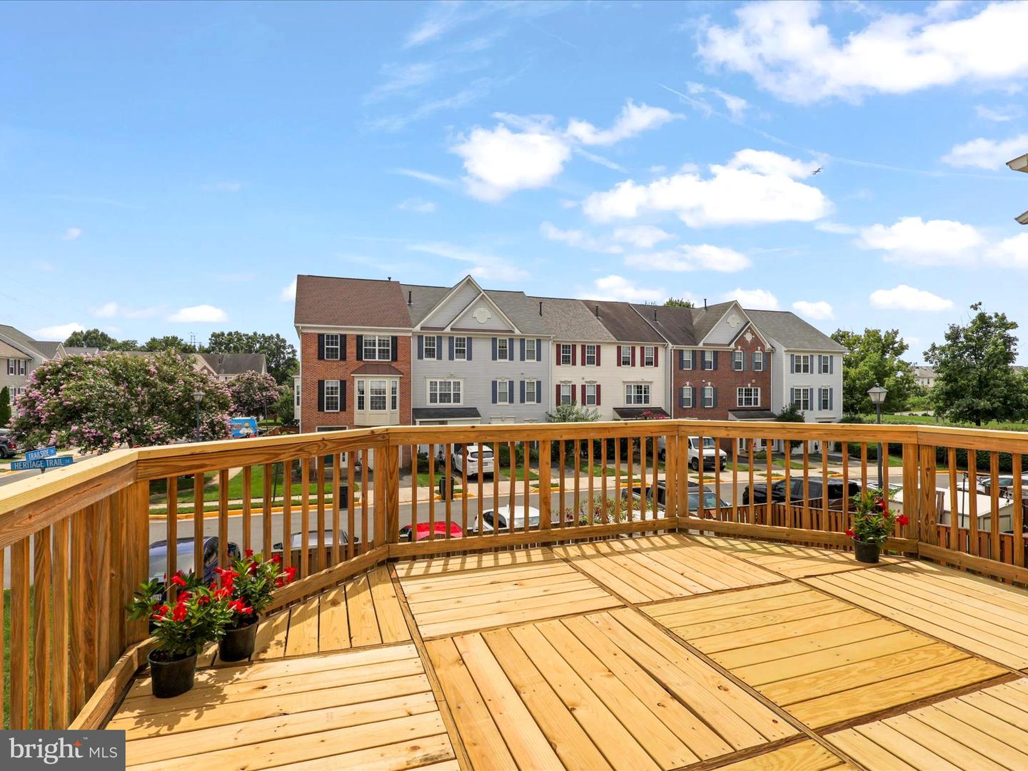 45433 Clarkes Crossing Sq