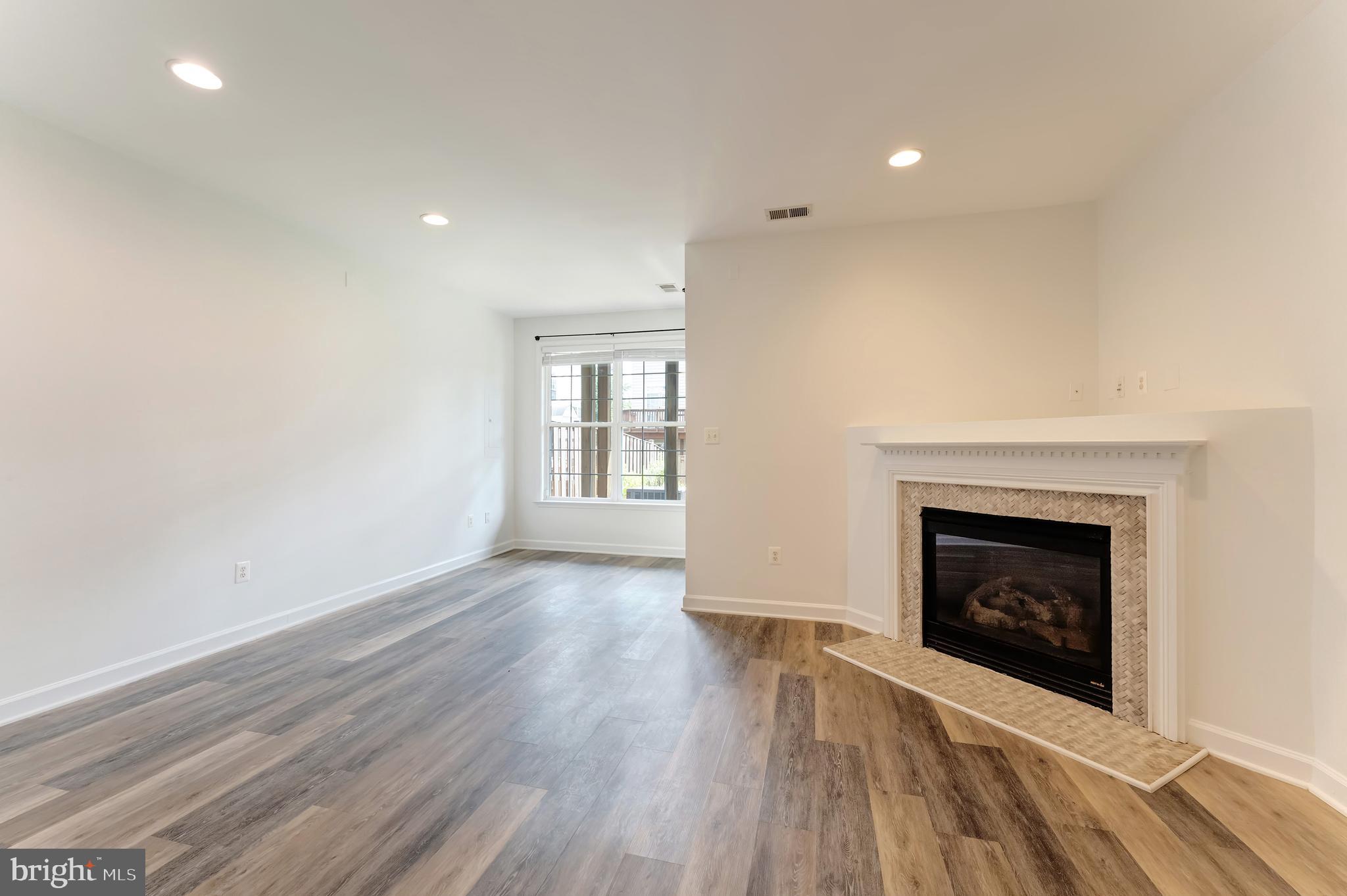 42576 Magellan Sq