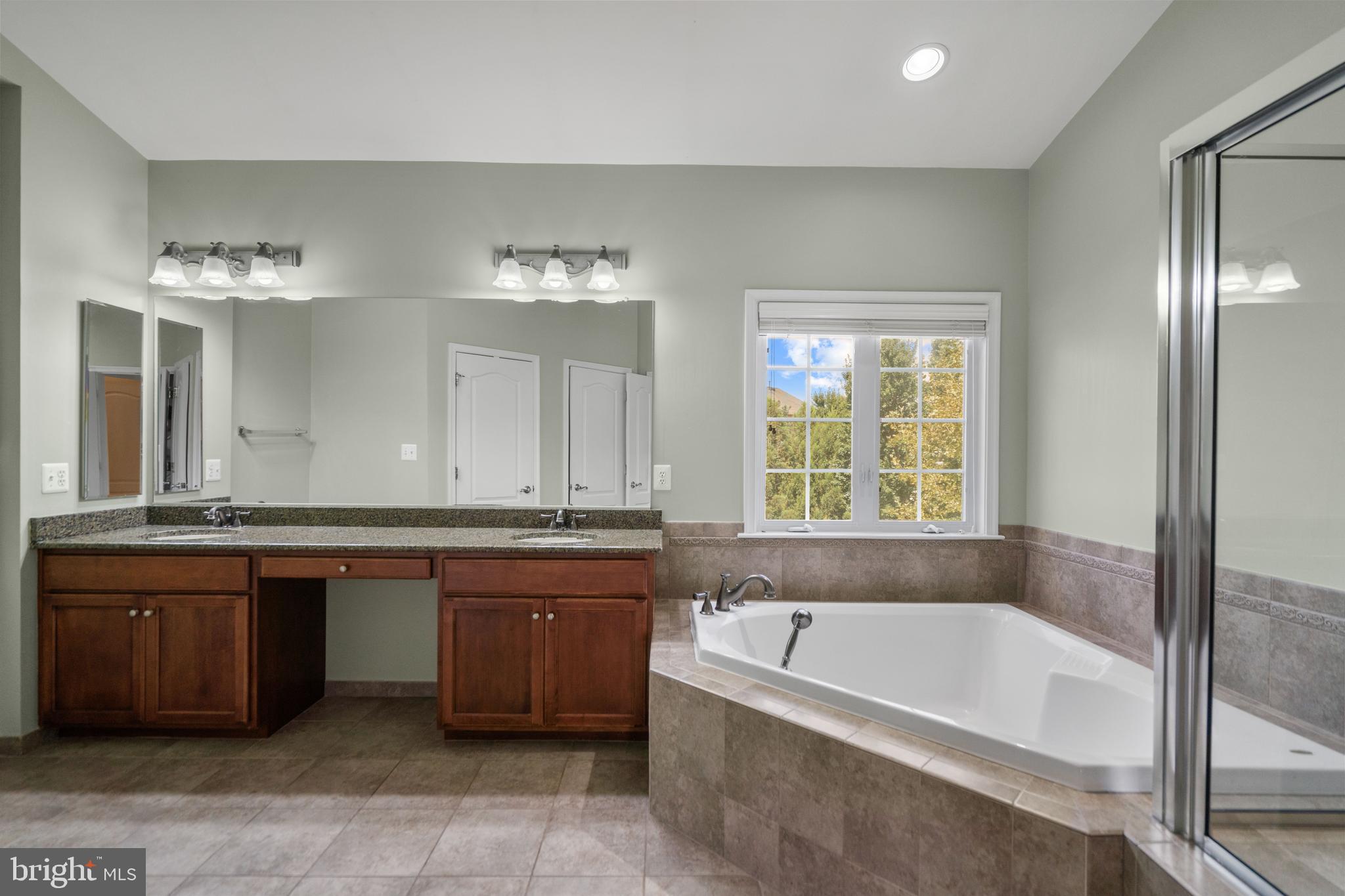22197 Windy Pine Ct