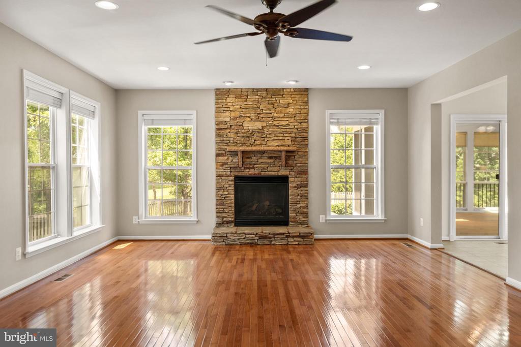 22197 Windy Pine Ct