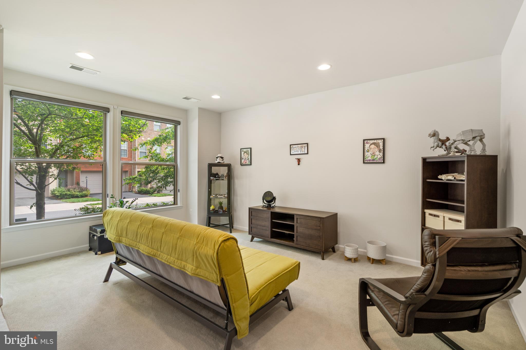 23393 EPPERSON SQUARE