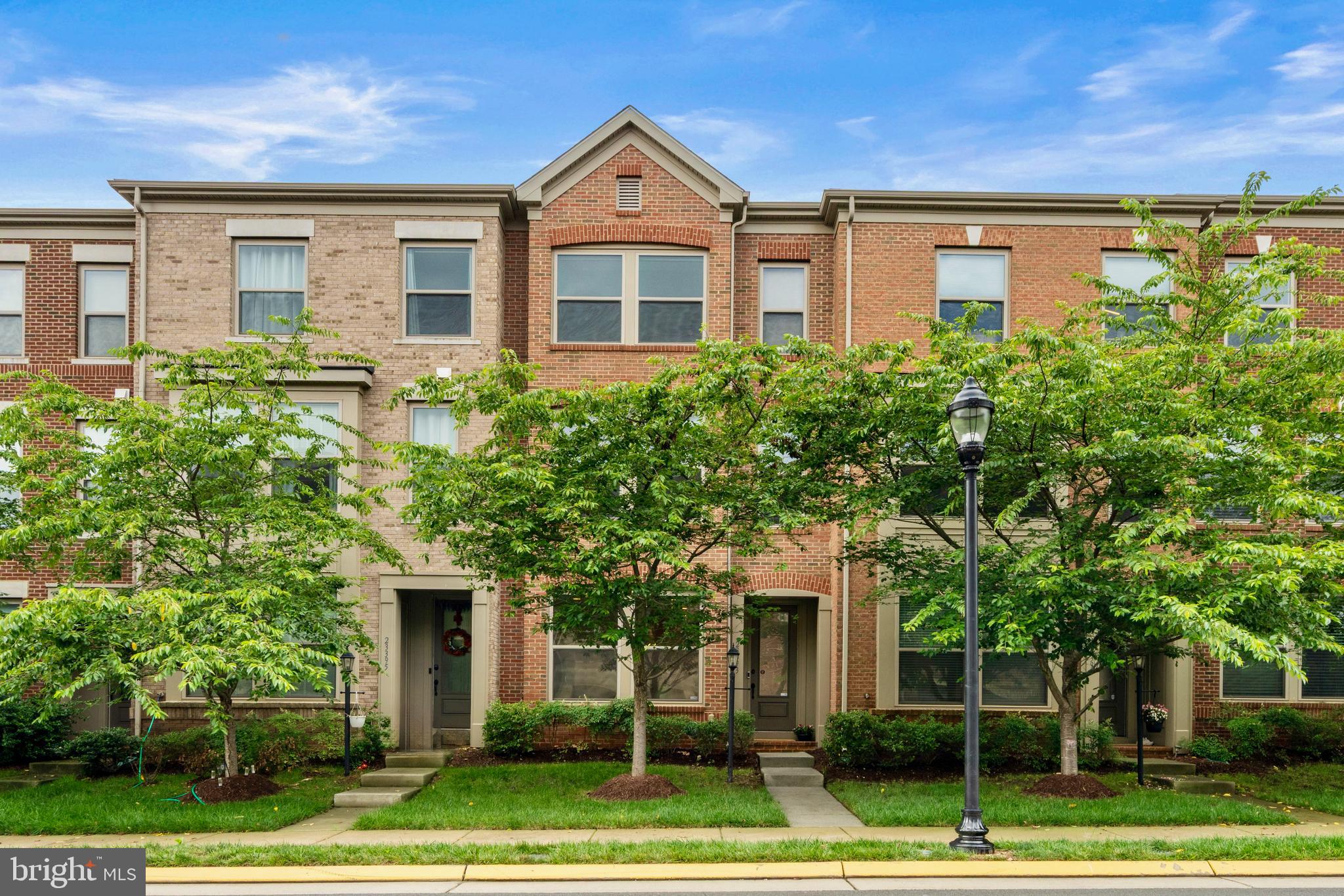 23393 EPPERSON SQUARE