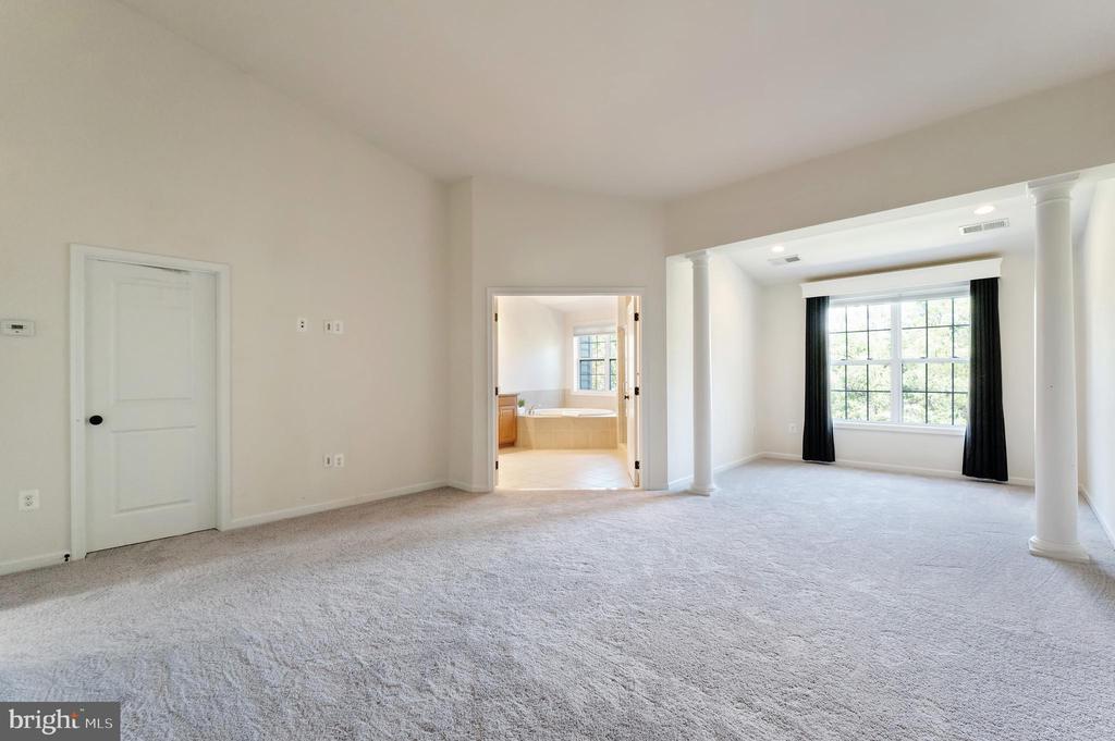 42824 EDGEGROVE HEIGHTS TERRACE