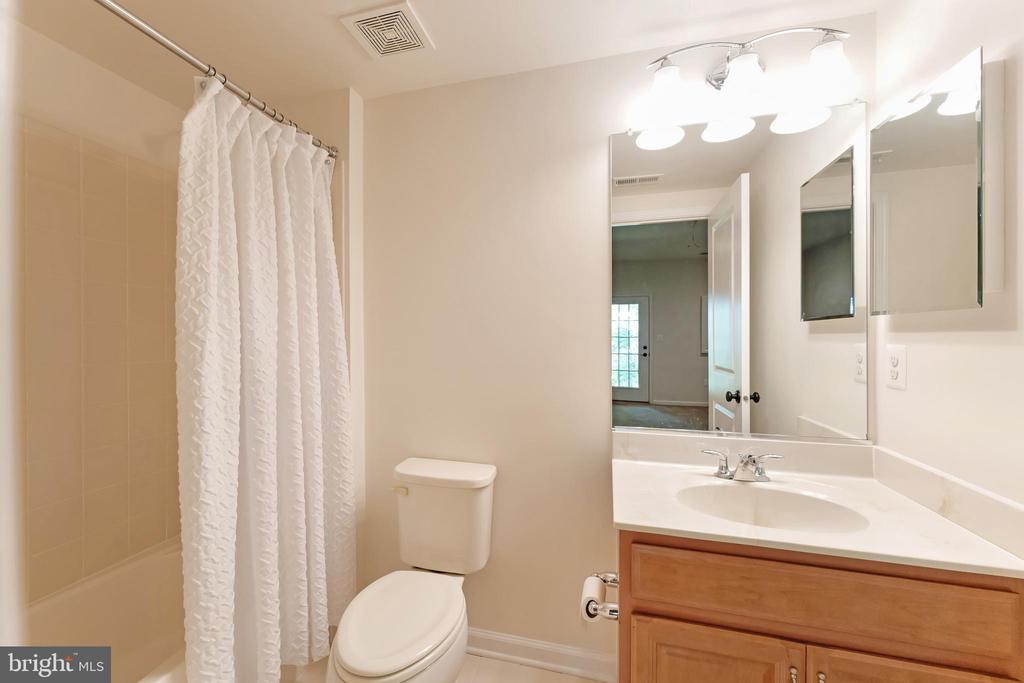 42824 EDGEGROVE HEIGHTS TERRACE
