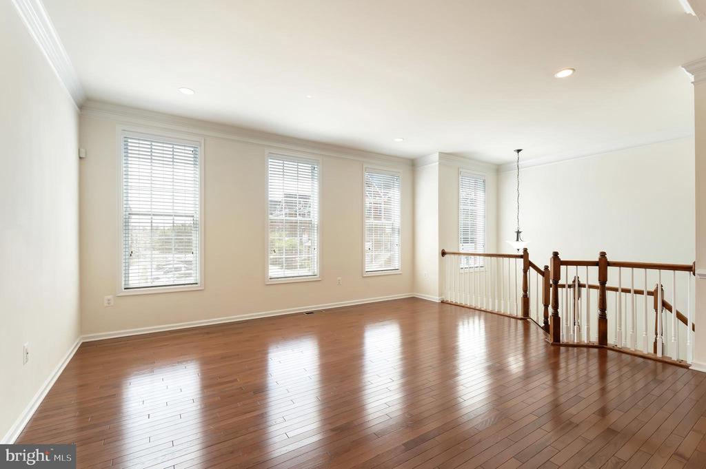 42824 EDGEGROVE HEIGHTS TERRACE