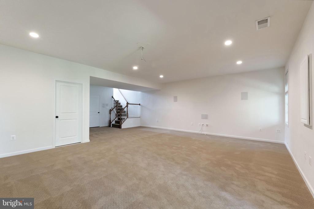 42824 EDGEGROVE HEIGHTS TERRACE