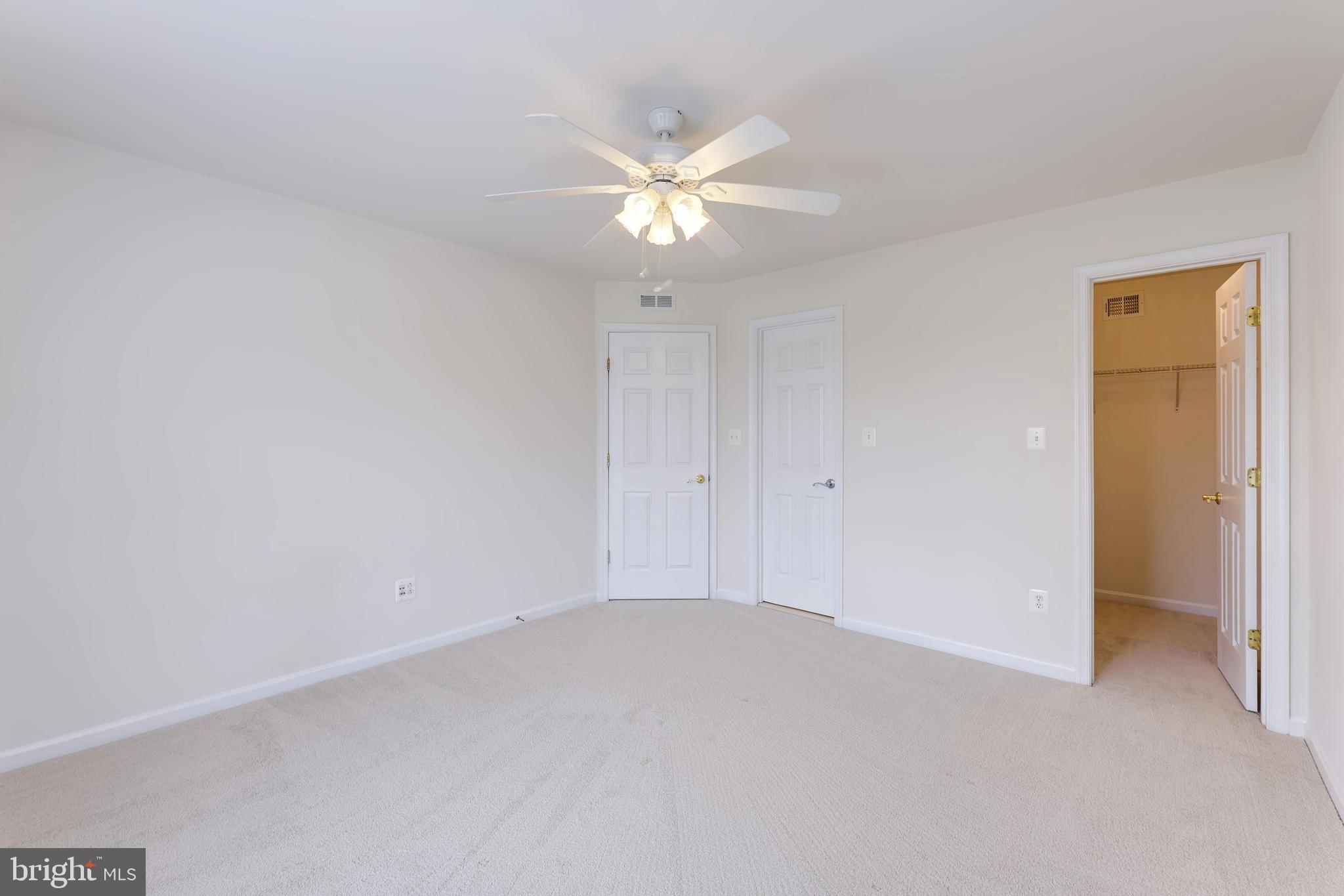 22948 FANSHAW SQUARE