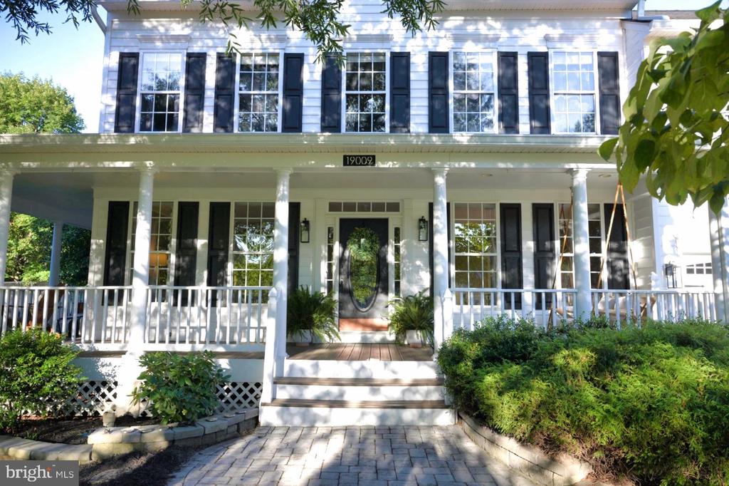 19009 CASTLEGUARD COURT