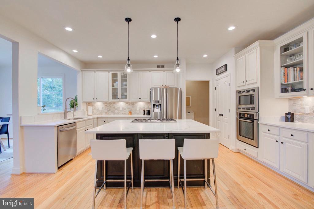 19009 CASTLEGUARD COURT
