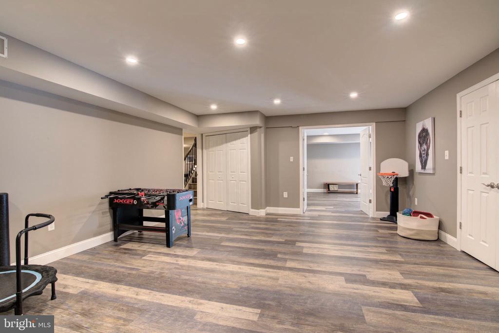 19009 CASTLEGUARD COURT