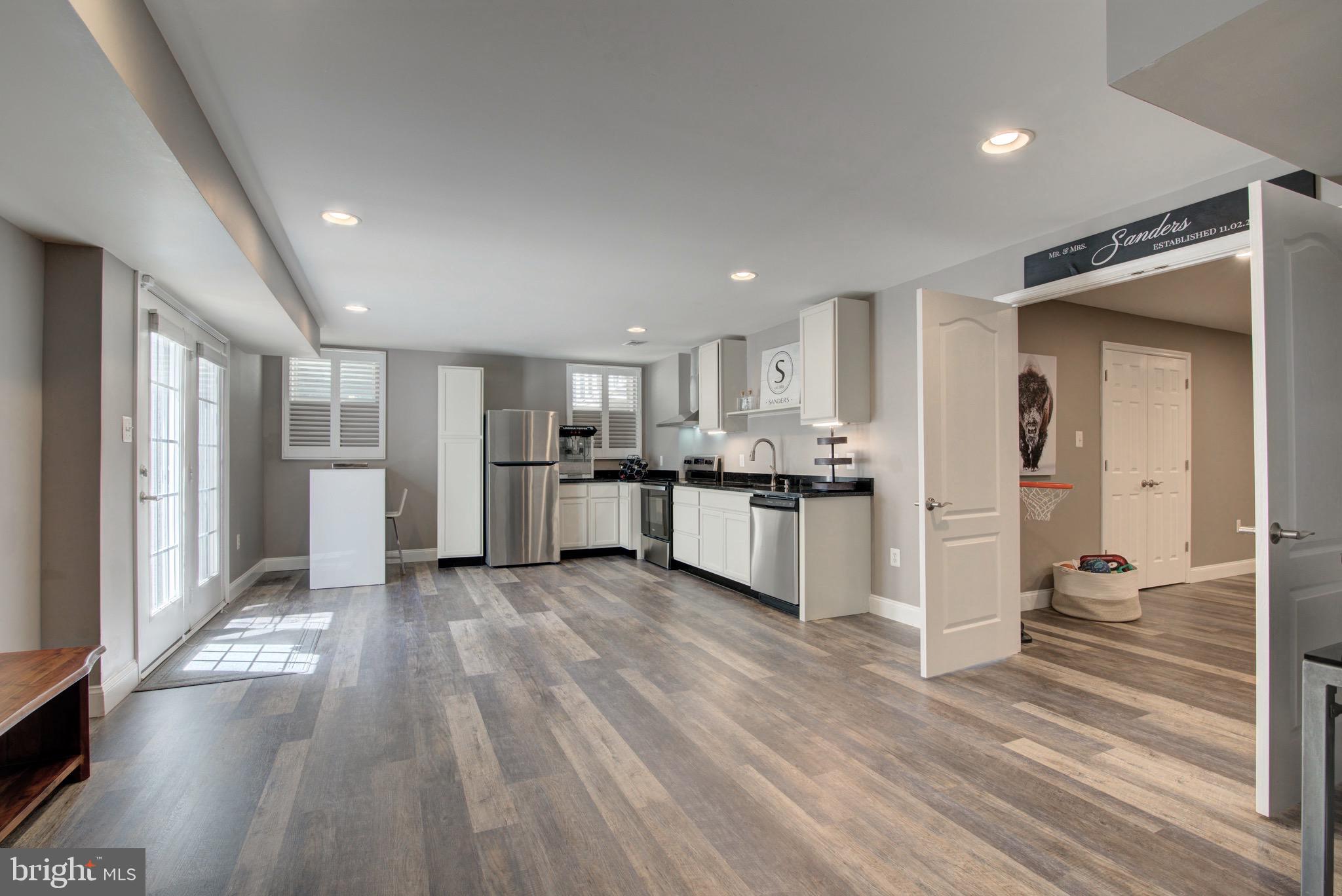 19009 CASTLEGUARD COURT
