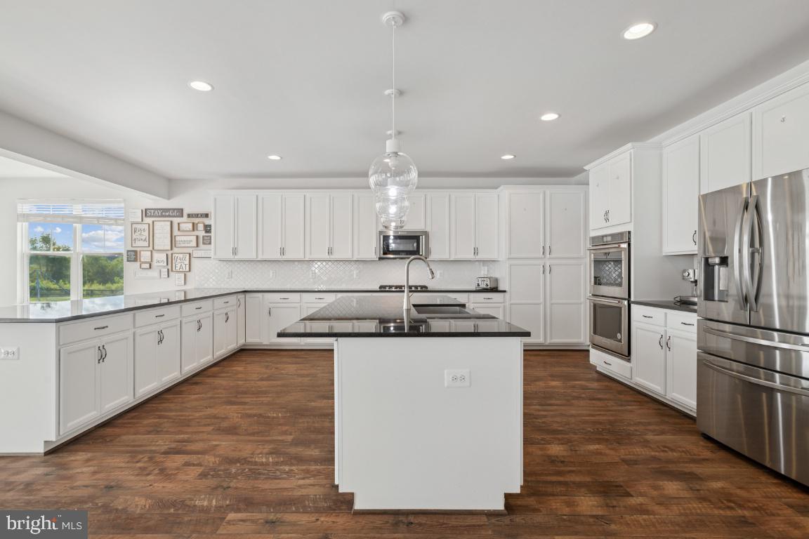14132 AMYS MEADOW COURT