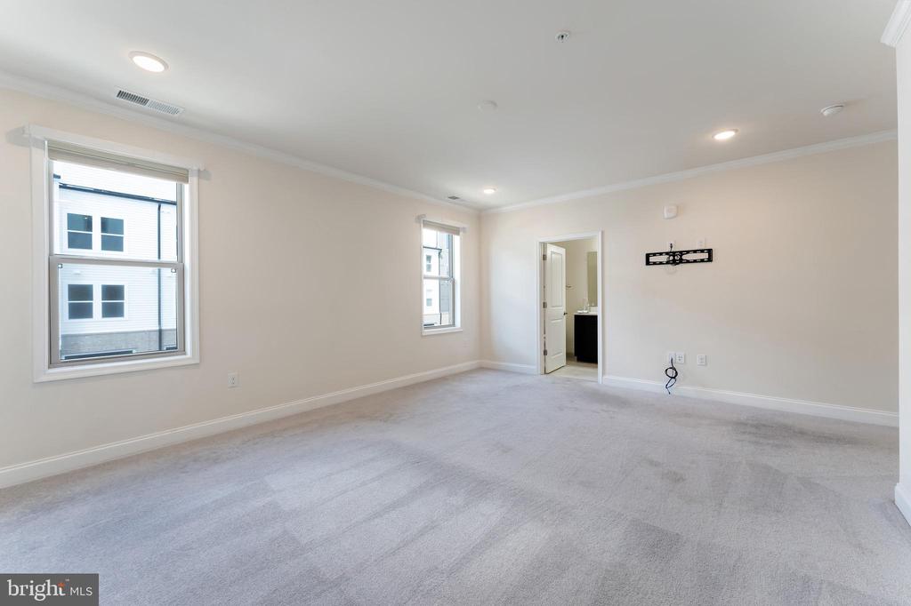 23631 HAVELOCK WALK TERRACE 220
