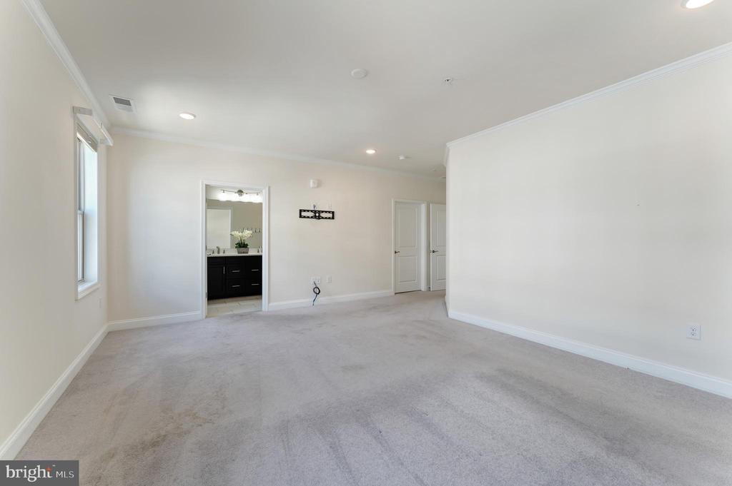 23631 HAVELOCK WALK TERRACE 220