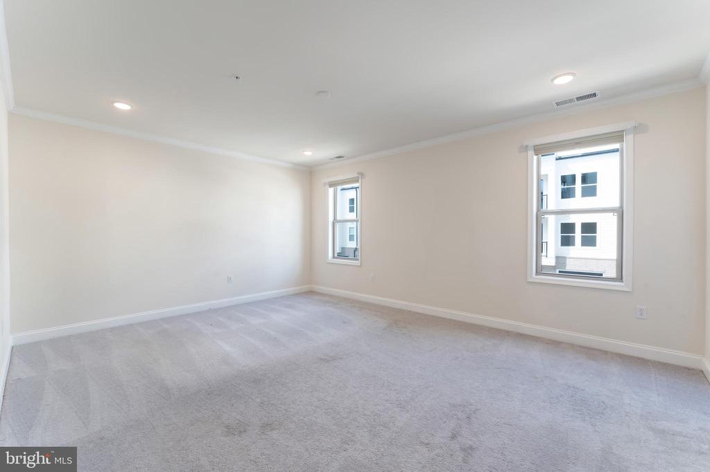23631 HAVELOCK WALK TERRACE 220