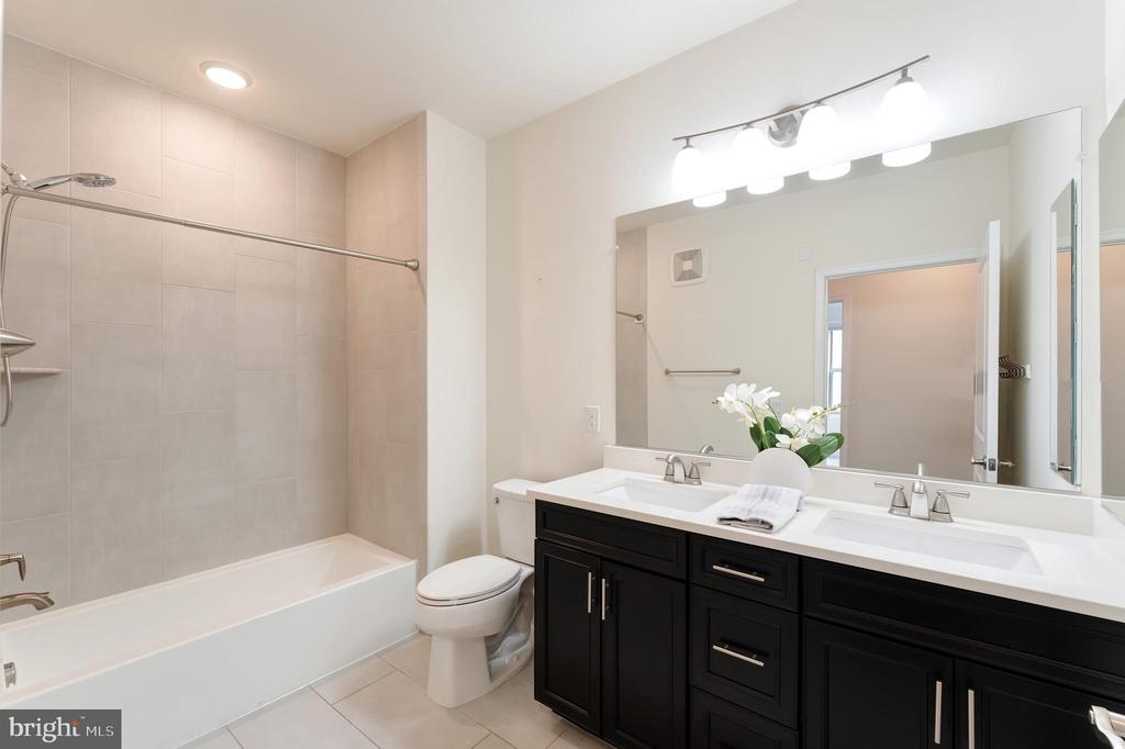 23631 HAVELOCK WALK TERRACE 220