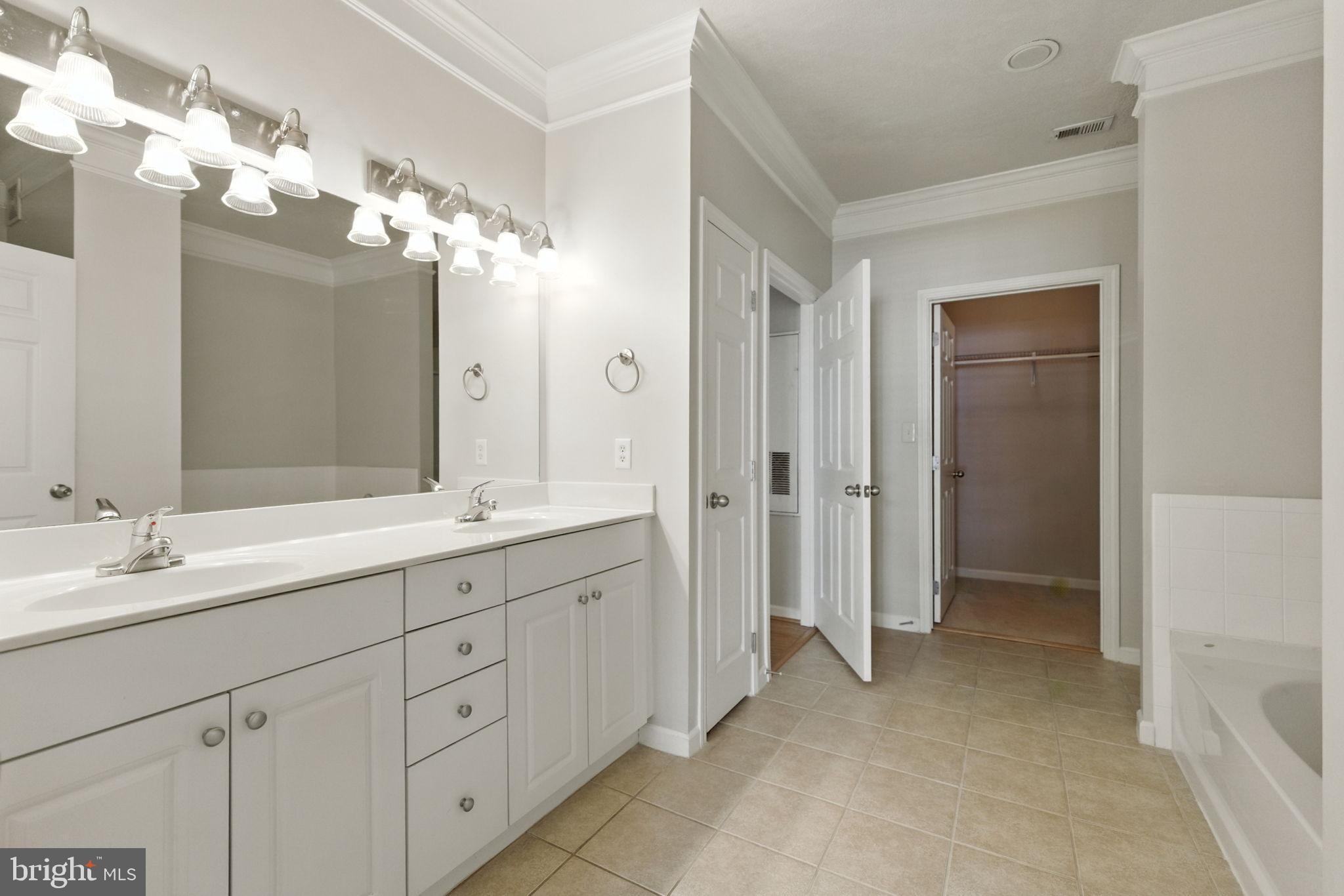 501 SUNSET VIEW TERRACE SE 306